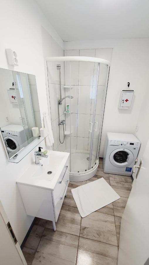 Apartma4Us Maribor Luaran gambar